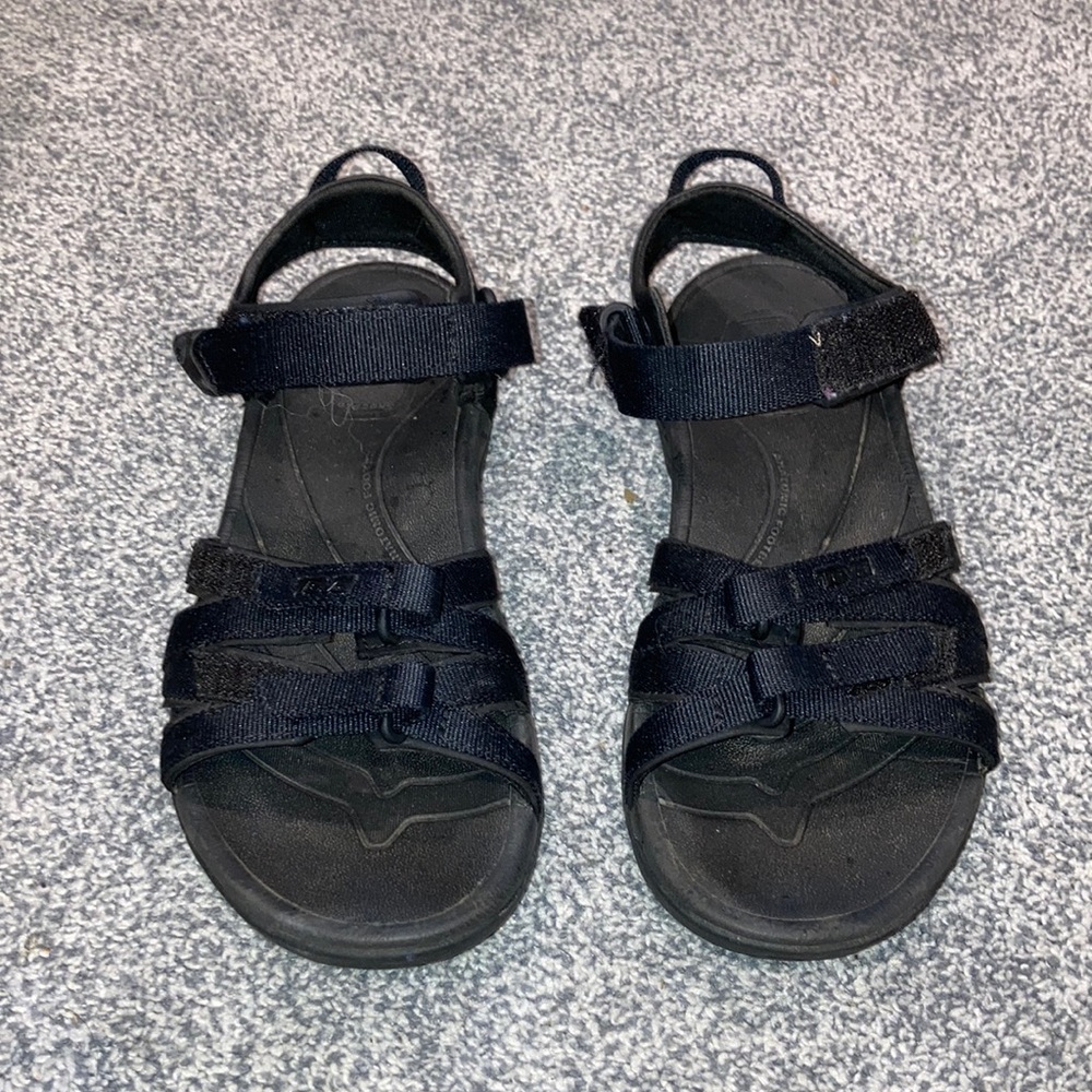 Black Teva Tirra sports sandals